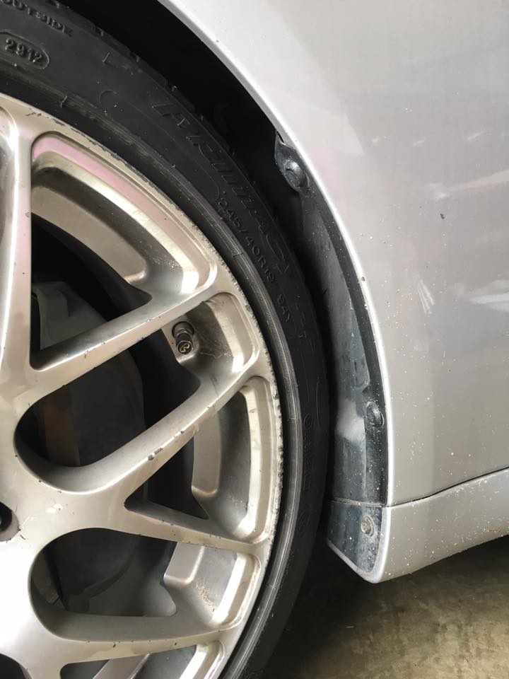Lexus IS fender rolling