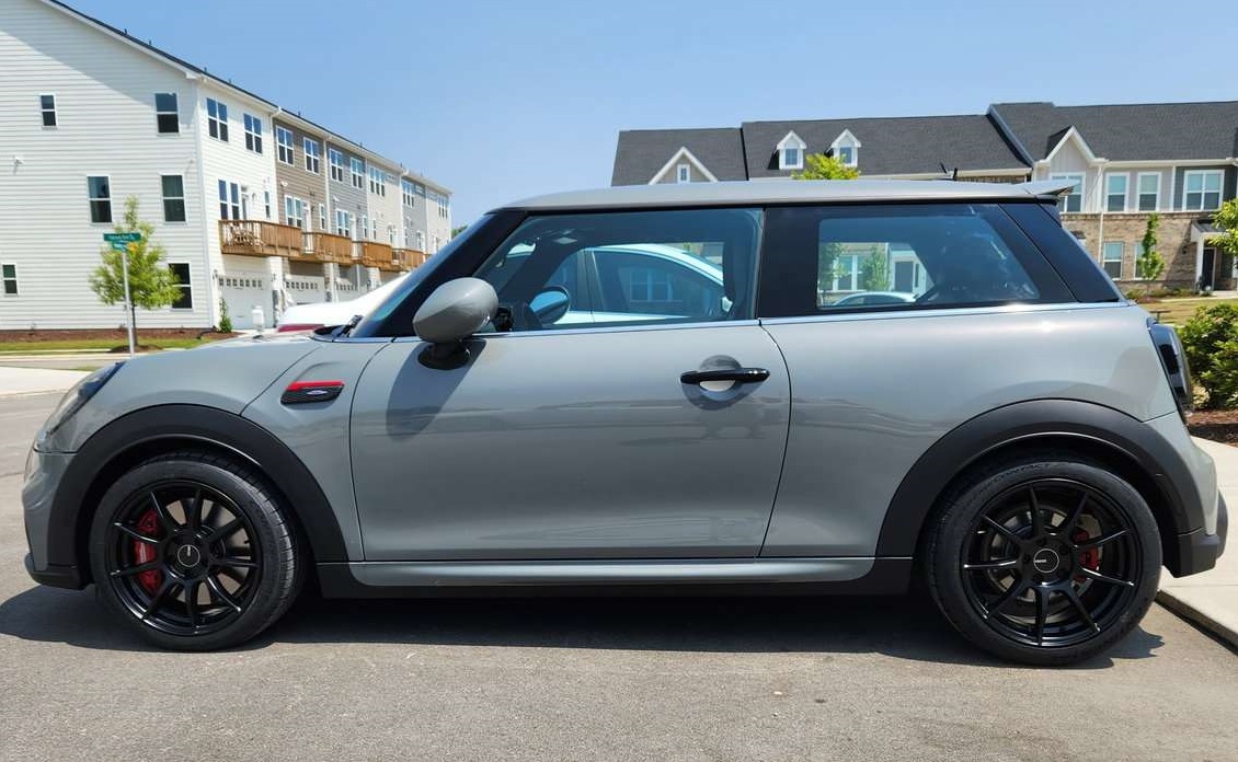 F55 mini on Enkei TS9 wheels