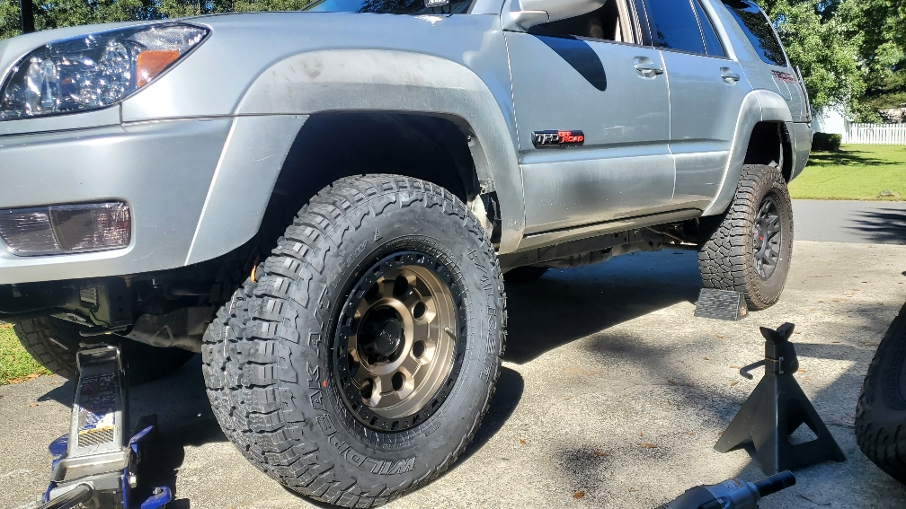 4th gen 4r with 35-inch tires