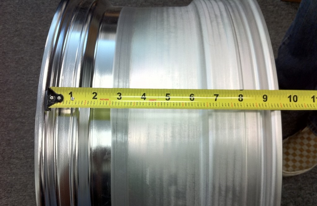 correct way to measure wheel width