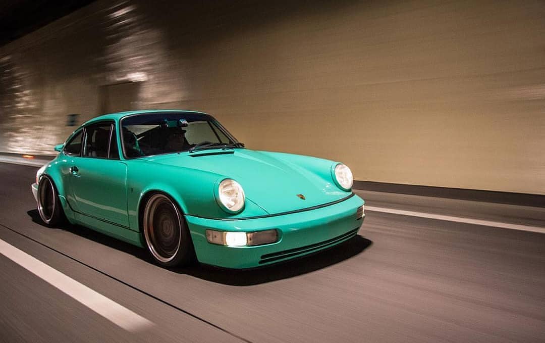 Porsche 964 rotiform wheels